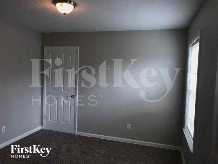 Building Photo - 3179 Birchton Glade Cove