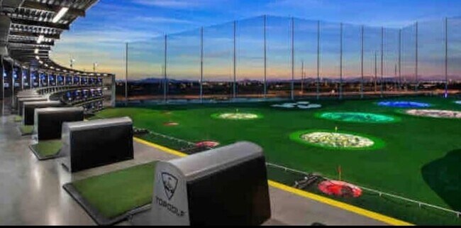 Top Golf - 8924 W Solano Dr