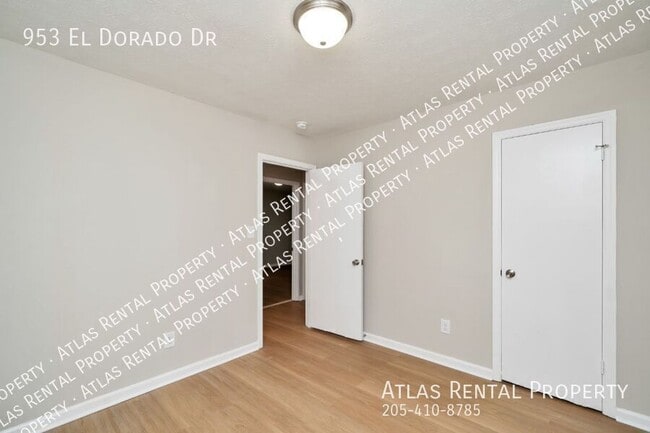 Building Photo - 953 Eldorado Dr
