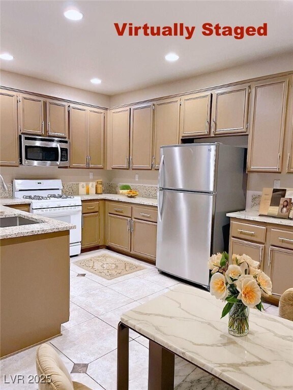 Building Photo - 7640 Sierra Paseo Ln