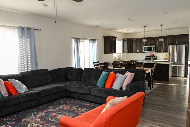 Building Photo - 451 S 1440 E