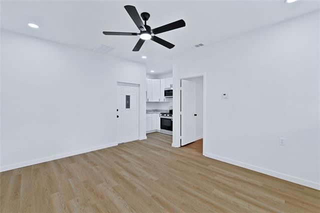 Building Photo - 211 Woodlawn Dr