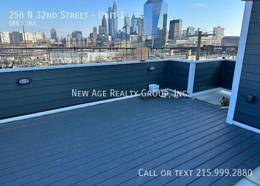 Building Photo - 256 N 32nd St