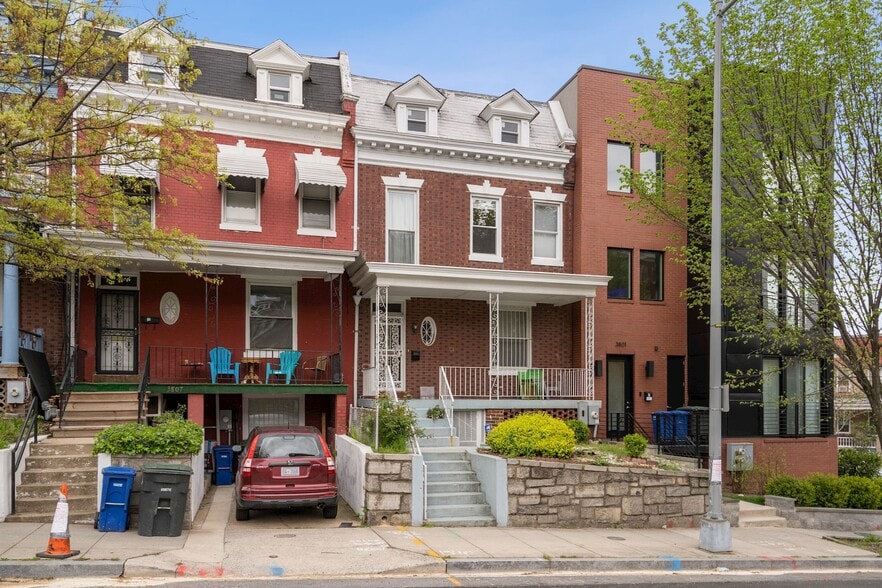 Building Photo - 3805 New Hampshire Ave NW