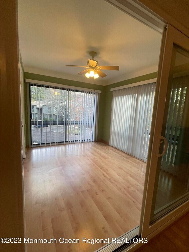 Building Photo - 3 Medford Ct