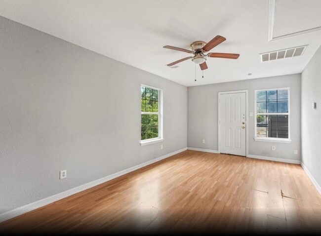 Building Photo - 205 Hafer Ave