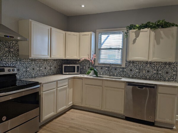 Building Photo - 123 E Norwood Ct