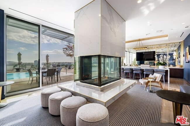 Building Photo - 8500 Burton Wy