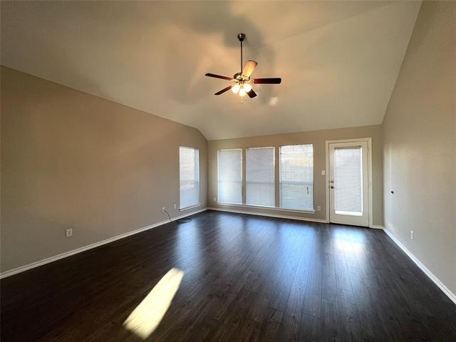 Building Photo - 2127 Shady Bend Cir