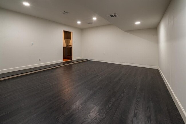 Building Photo - 17002 Analisa Cir