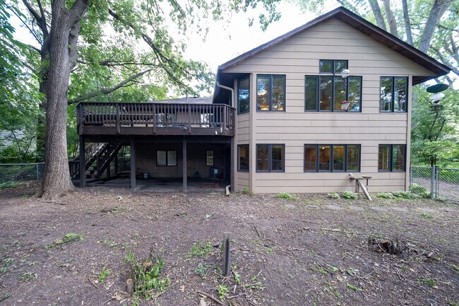 Building Photo - 3521 Widgeon Way