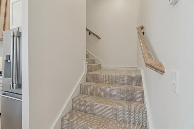 Building Photo - 18835 Selah Wy