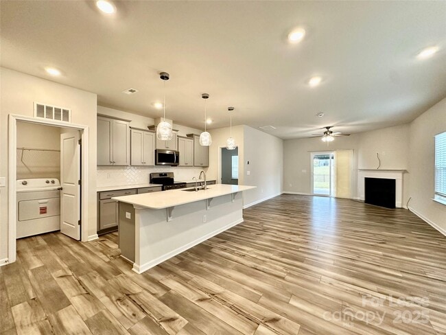 Building Photo - 389 Runner Stone Ln