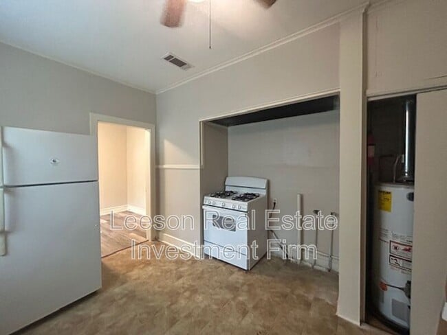 Building Photo - 3802 Baltimore Ave