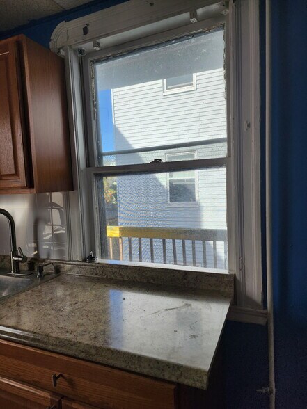 Building Photo - 97 Gilman St