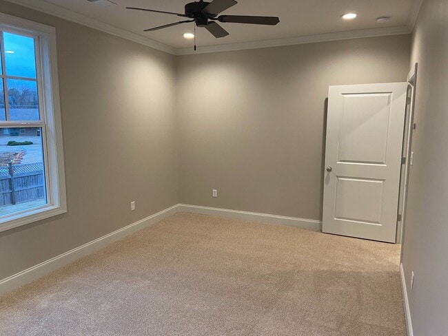 Building Photo - 3BR/3BA For Rent