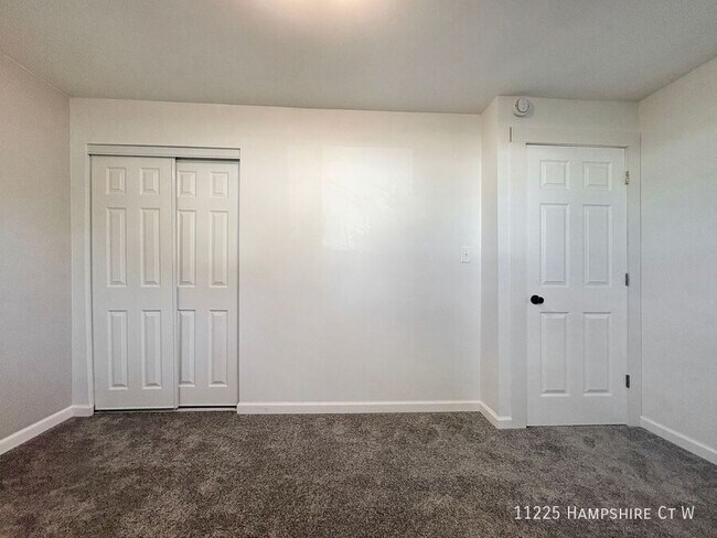 Building Photo - 11225 Hampshire Ct W