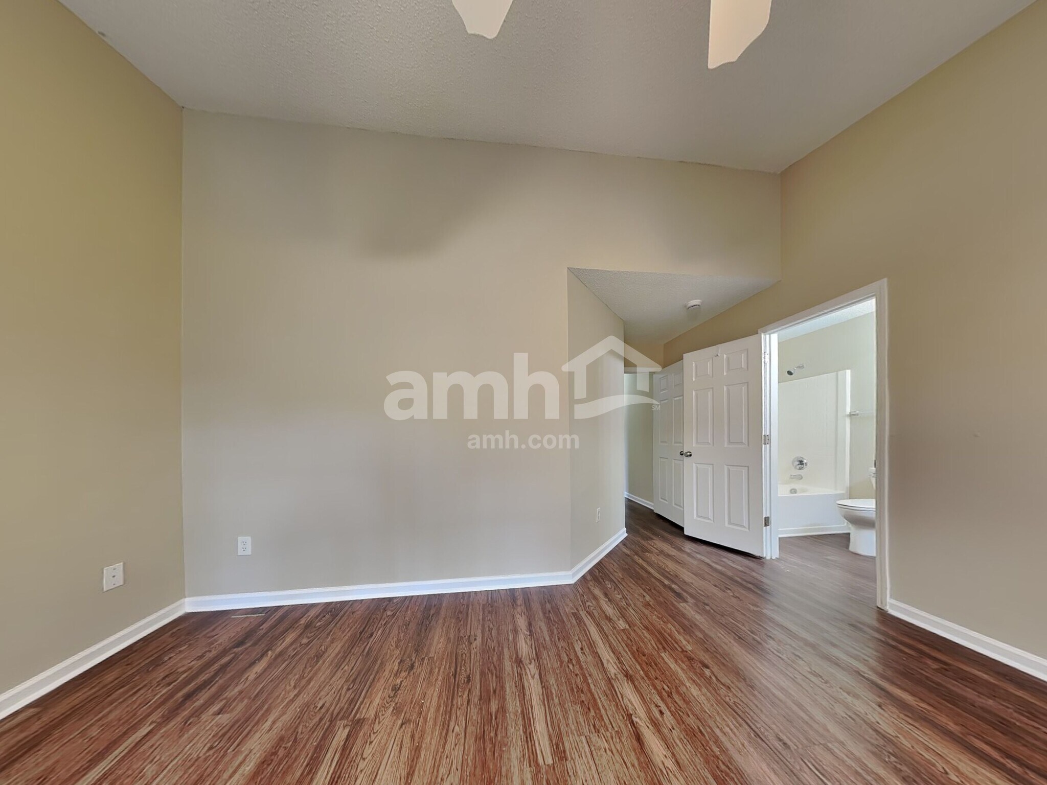 Building Photo - 25 Waterway Dr