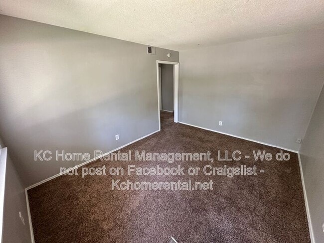 Building Photo - 6500 Ravena Rd