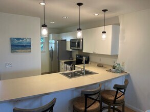 Building Photo - Napili - 2 bedroom/2 bath fully furnished, 2nd floor