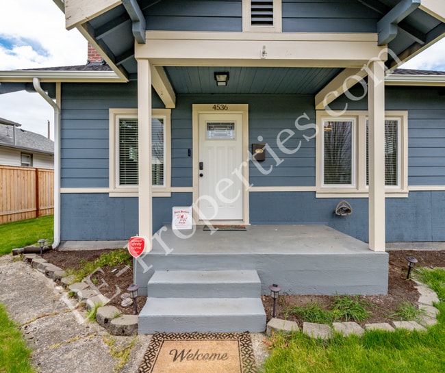 Building Photo - Renovated Tacoma Home