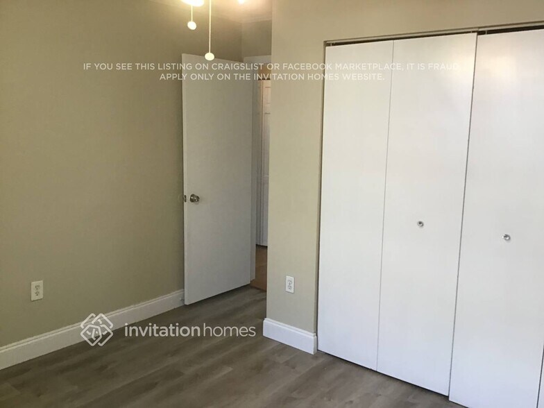 Building Photo - 1315 SW 151st Way