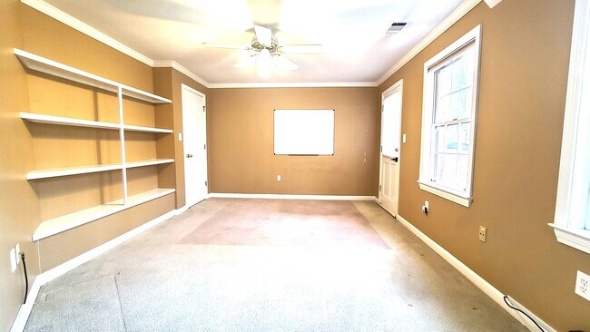 Building Photo - 10780 Carrara Cove