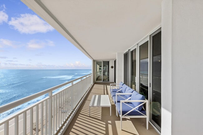 Building Photo - 3546 S Ocean Blvd