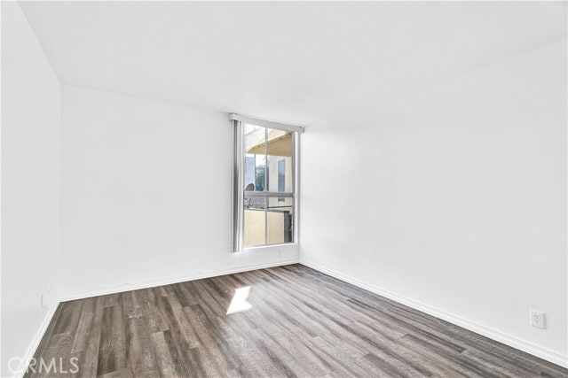 Building Photo - 320 S Gramercy Pl