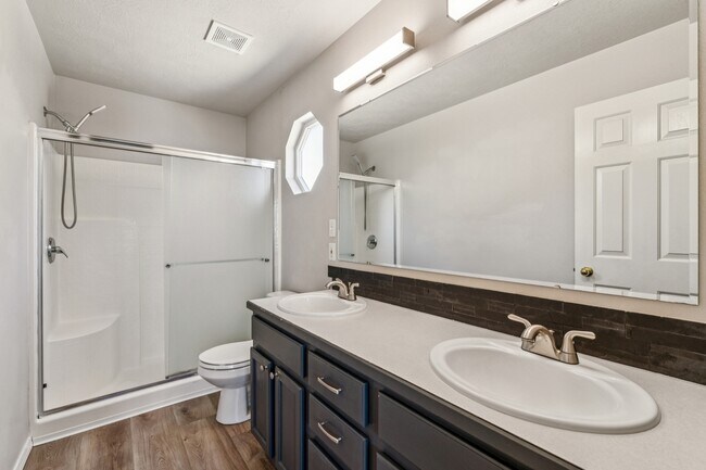 Building Photo - 8210 Waterside Ave