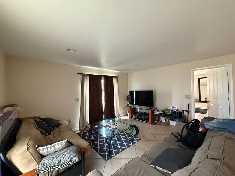 Building Photo - 231 Pennsylvania Ave