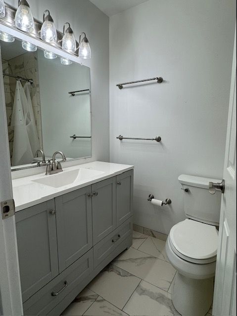 Building Photo - 612 Steeplechase Ct