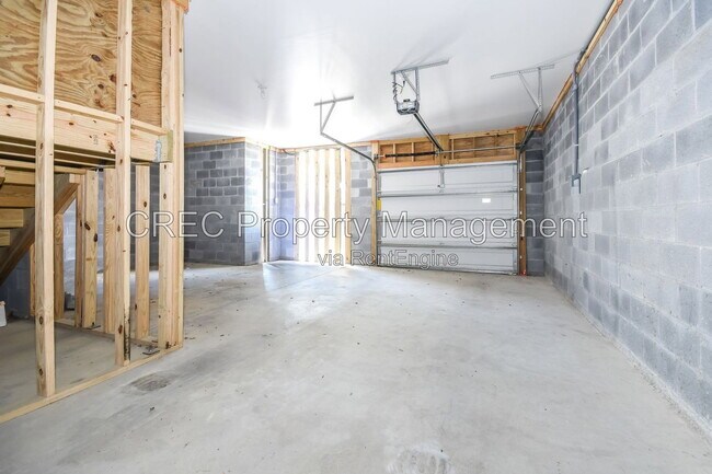 Building Photo - 603 McLernon Trce