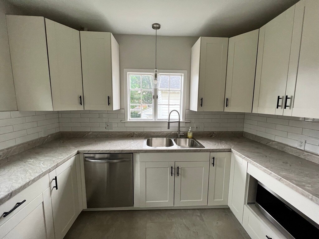 Newly Renovated Kitchen - 6816 Park Ave