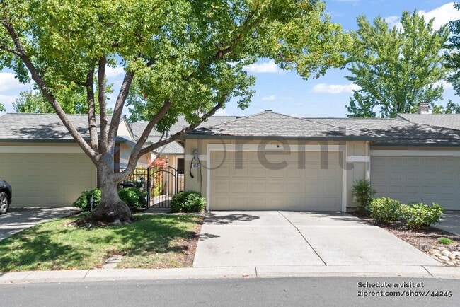 Primary Photo - 652 St Ives Ct