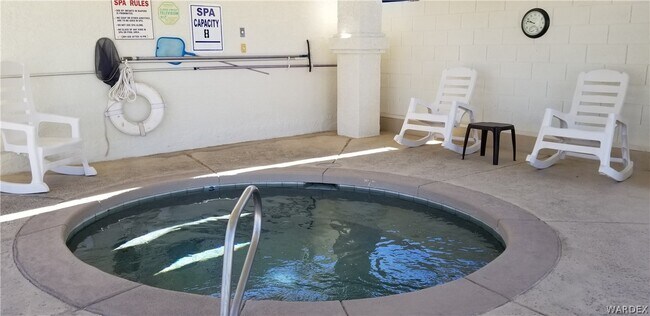 Building Photo - 2022 Merrill Ln