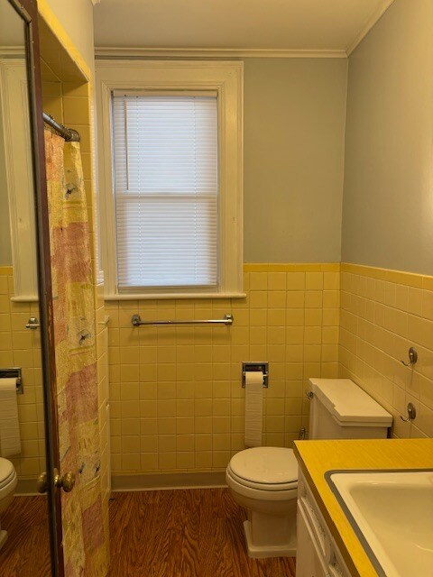 Building Photo - 1404 Washburn St