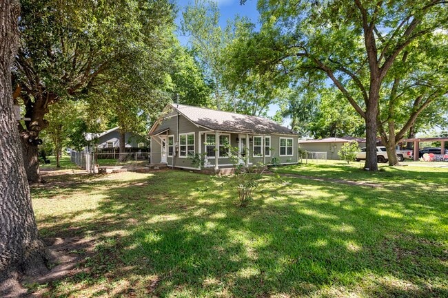 Building Photo - 1036 Jackson St