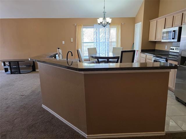 Building Photo - 5600 Creekhollow Dr