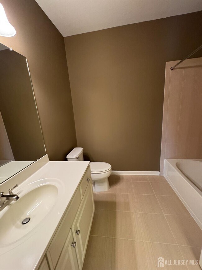 Building Photo - 40 Azalea Dr