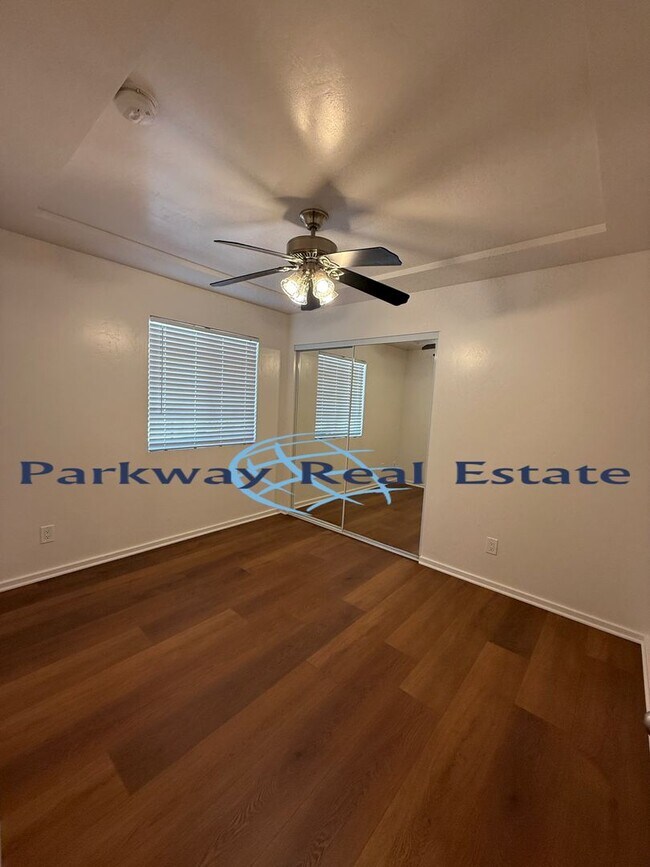 Building Photo - 8549-8551 Wintergardens Blvd.
