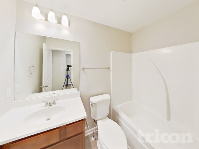 Building Photo - 3723 Burdette Wy.