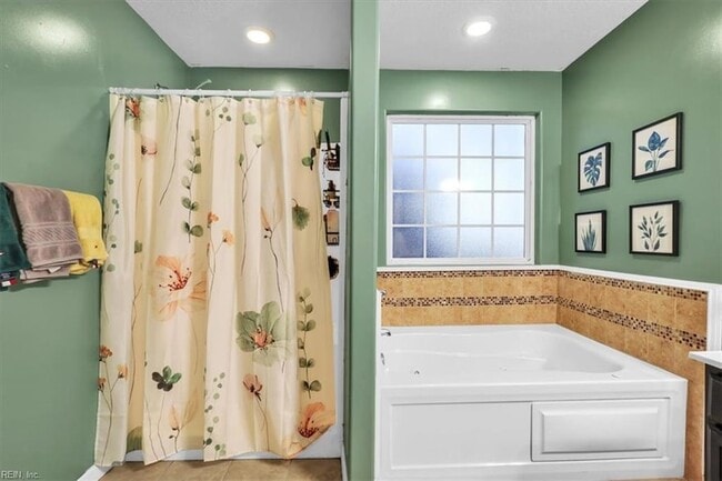 Building Photo - 9449 Garrett Ave