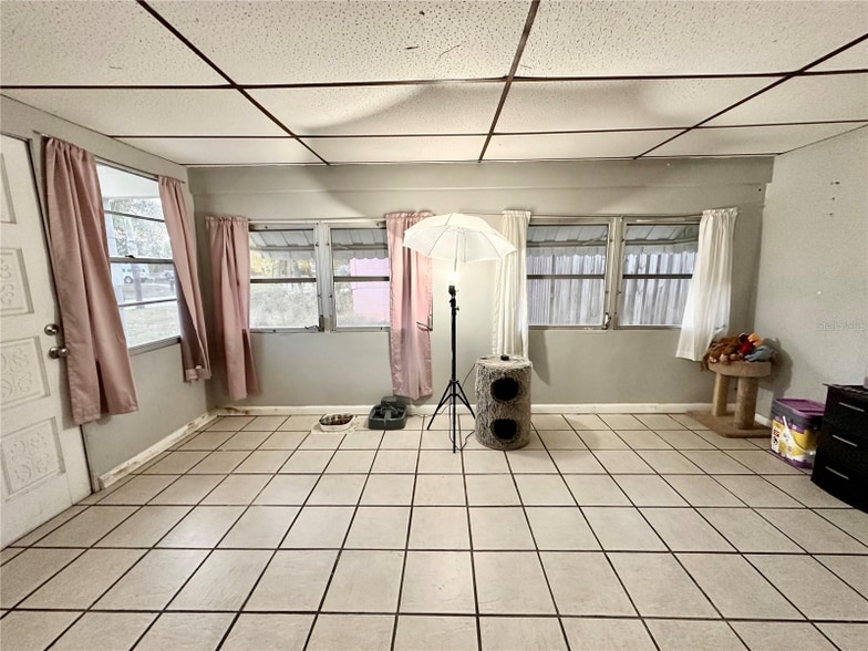 Building Photo - 10273 109th Ave