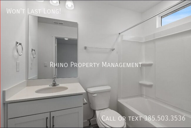 Building Photo - 1092 E Vessel Ct