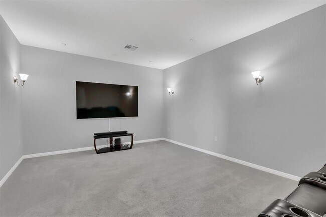 Building Photo - 16321 Horse Trap Ln