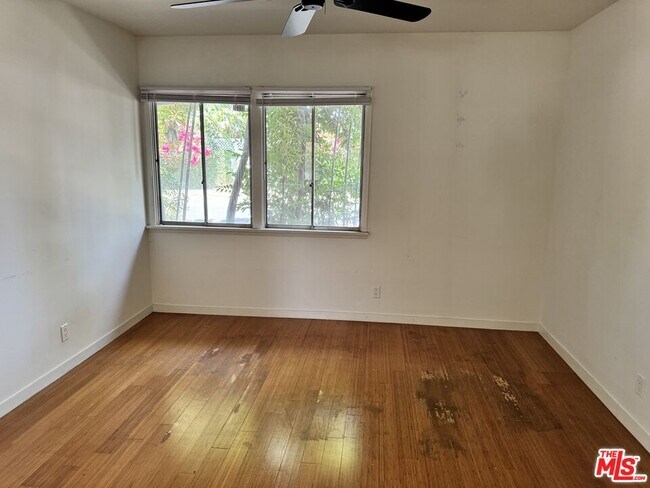 Building Photo - 5029 Westpark Dr