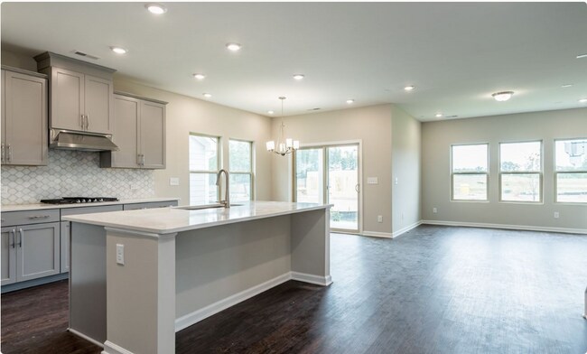 Building Photo - 128 Blue Hydrangea Ln