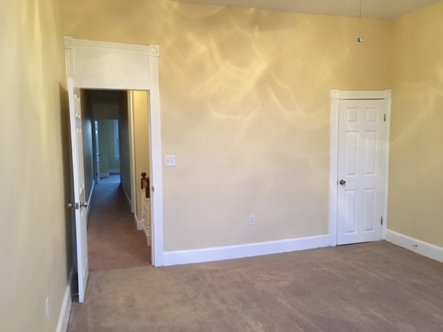 Building Photo - 708 Property