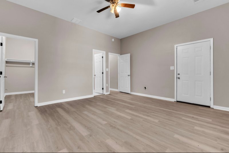 Building Photo - 857 Pope St